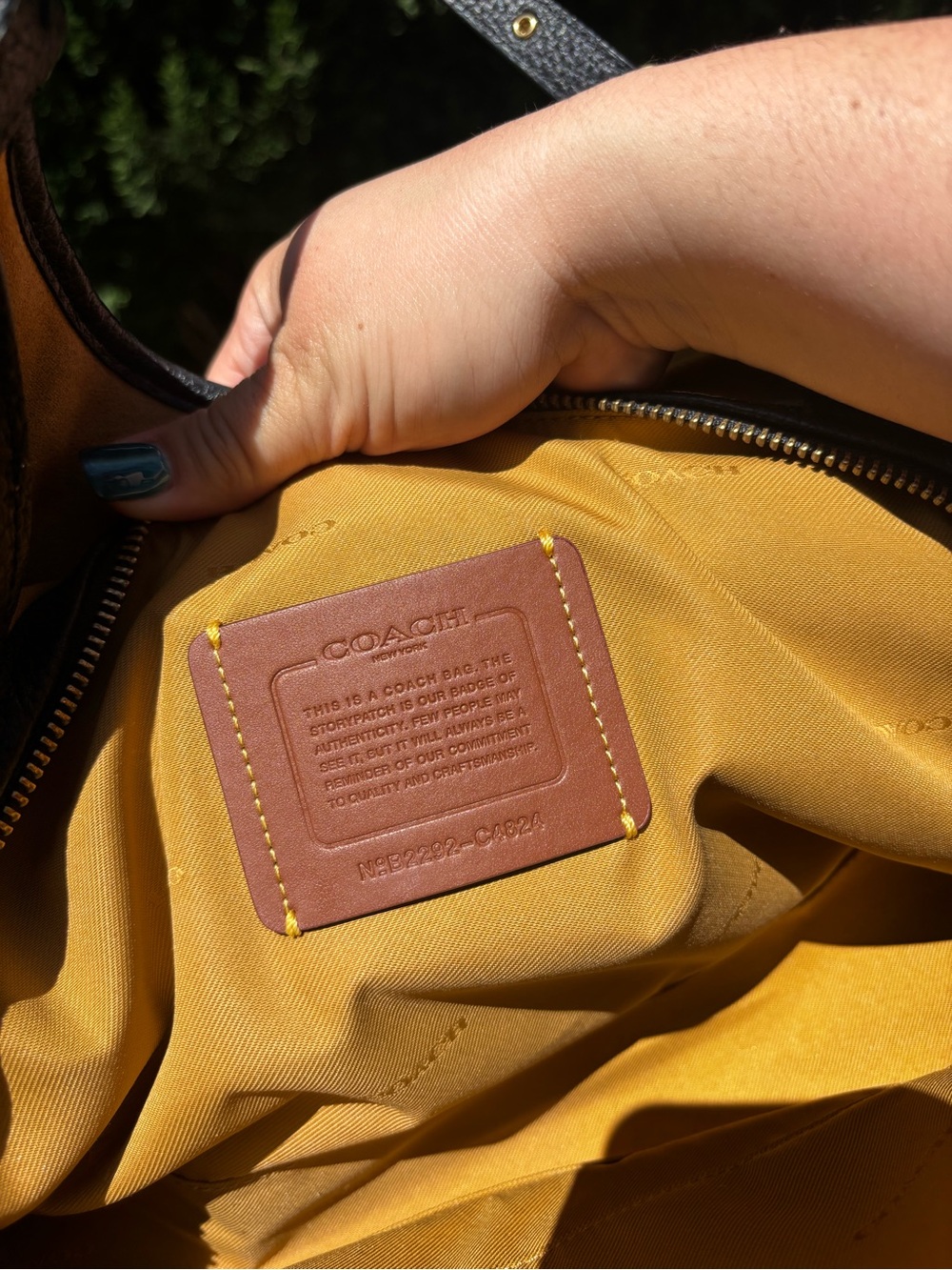 Coach Lori Shoulder bag - black pebbled leather - Picture 9 of 9